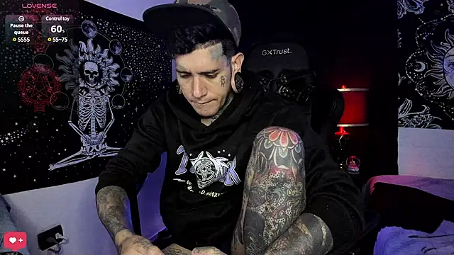 Snapshot of josh__ackerman chatting on 02/24/25, 02:08 josh ackerman online show from 02/24/25, 02:08