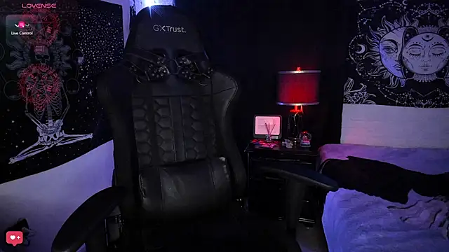 Snapshot of josh__ackerman chatting on 03/21/25, 11:34 josh ackerman online show from 03/21/25, 11:34