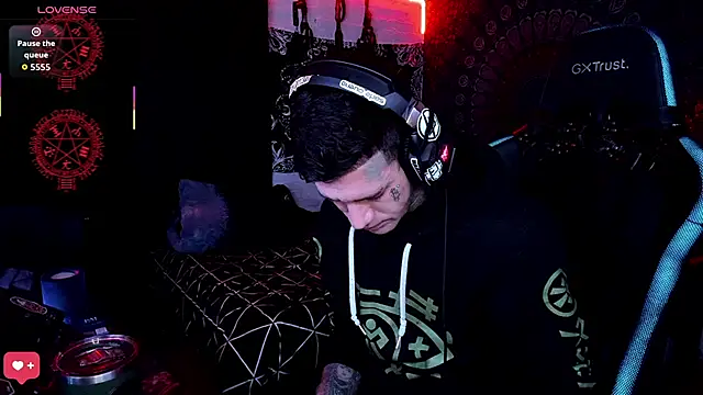 Snapshot of josh__ackerman chatting on 09/14/25, 05:50 josh ackerman online show from 09/14/25, 05:50