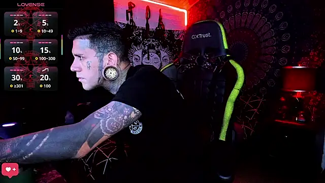 Snapshot of josh__ackerman chatting on 09/25/25, 09:07 josh ackerman online show from 09/25/25, 09:07