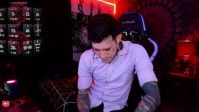 Snapshot of josh__ackerman chatting on 09/28/25, 01:00 josh ackerman online show from 09/28/25, 01:00