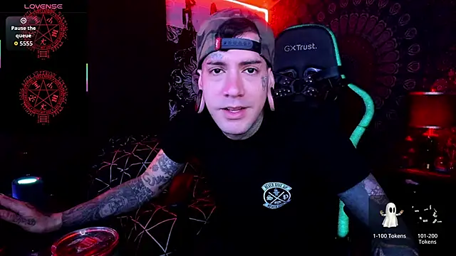 Snapshot of josh__ackerman chatting on 10/02/25, 10:50 josh ackerman online show from 10/02/25, 10:50