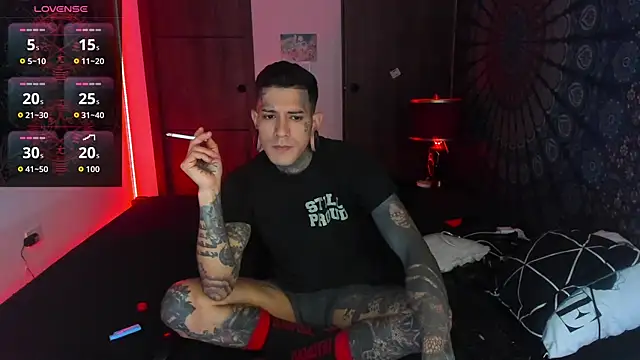 Snapshot of josh__ackerman chatting on 12/03/25, 08:40 josh ackerman online show from 12/03/25, 08:40