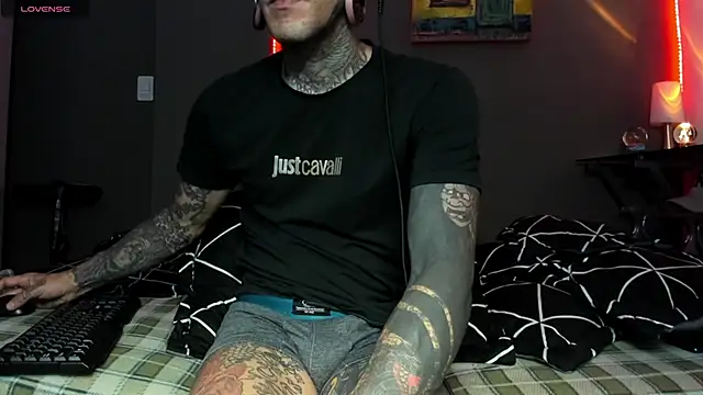 Snapshot of josh__ackerman chatting on 03/07/26, 11:51 josh ackerman online show from 03/07/26, 11:51