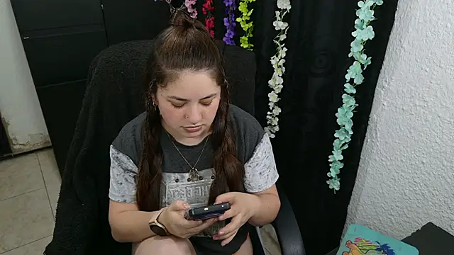 ann bronw online show from 11/14/25, 12:09