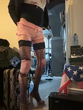 Snapshot of jessixo chatting on 02/19/26, 04:30 jessixo online show from 02/19/26, 04:30