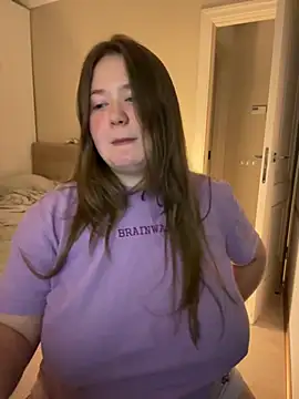 Snapshot of remirann_ chatting on 12/10/24, 03:33 remirann online show from 12/10/24, 03:33