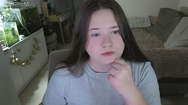 Snapshot of remirann_ chatting on 03/10/26, 03:50 remirann online show from 03/10/26, 03:50