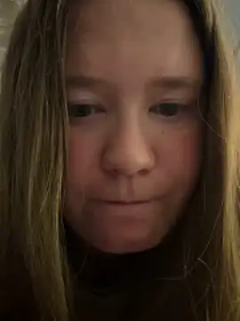 Snapshot of remirann_ chatting on 06/19/26, 12:20 remirann online show from 06/19/26, 12:20