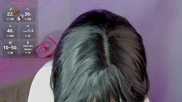 Snapshot of kiarybell__ chatting on 02/05/25, 03:55 kiarybell online show from 02/05/25, 03:55