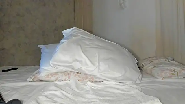 rosaaliiaa1 online show from 03/11/25, 12:33