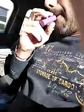 juandi21cm online show from 01/15/25, 02:56