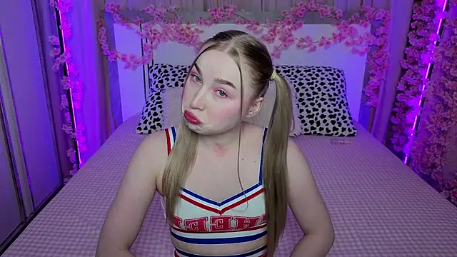 LilyStarlight online show from 04/20/26, 04:15