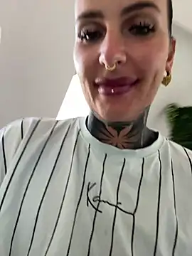 InkedBiitch online show from 04/29/26, 07:20