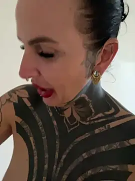 InkedBiitch online show from 05/06/26, 04:45