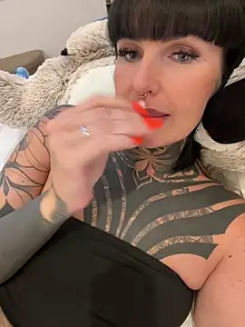 InkedBiitch online show from 06/03/26, 05:18