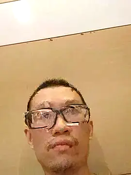 Exposedsian online show from 09/26/25, 08:51