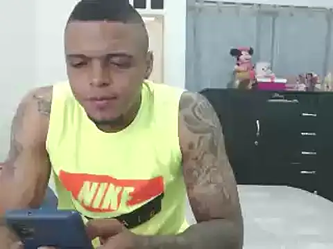 hot and naughty latin online show from 12/17/24, 10:23