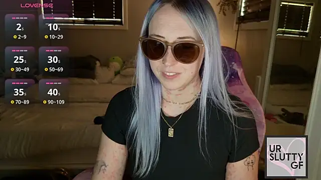 Snapshot of ursluttygf chatting on 05/22/26, 06:24 ursluttygf online show from 05/22/26, 06:24