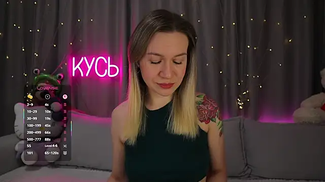 Snapshot of _LadyMargo_ chatting on 03/22/26, 10:46 LadyMargo online show from 03/22/26, 10:46