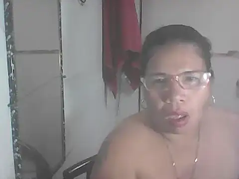 hotwet mama4uxx online show from 03/09/25, 11:58