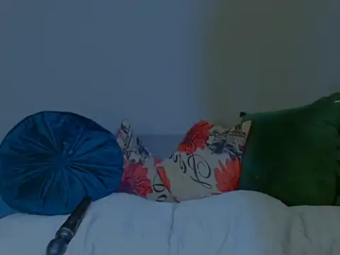 MissParis26 online show from 10/14/25, 08:53