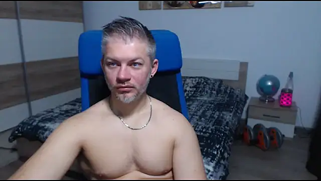 RobbyShawz online show from 11/08/25, 05:51