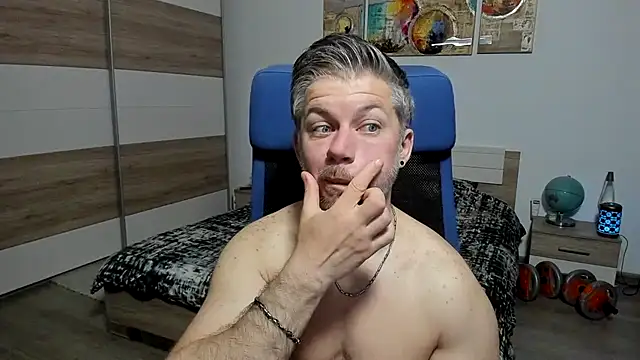 RobbyShawz online show from 05/03/26, 04:18