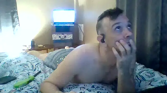 Snapshot of JoJoMonroe84 chatting on 03/09/26, 03:43 JoJoMonroe84 online show from 03/09/26, 03:43