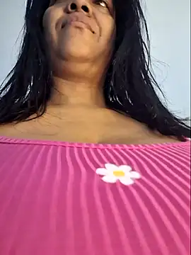 Snapshot of Natashariley1 chatting on 12/13/24, 11:23 Natashariley1 online show from 12/13/24, 11:23