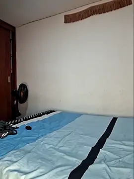 Snapshot of Natashariley1 chatting on 02/14/25, 08:05 Natashariley1 online show from 02/14/25, 08:05