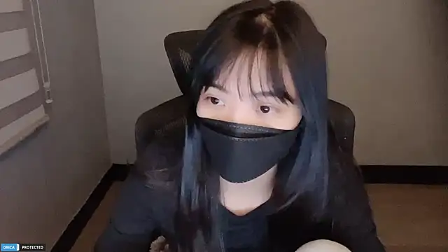 Ayase momo online show from 01/12/25, 12:07