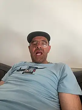 slim1976006 online show from 05/01/26, 02:10