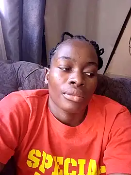 Snapshot of _cutemelania chatting on 02/17/25, 12:16  cutemelania online show from 02/17/25, 12:16