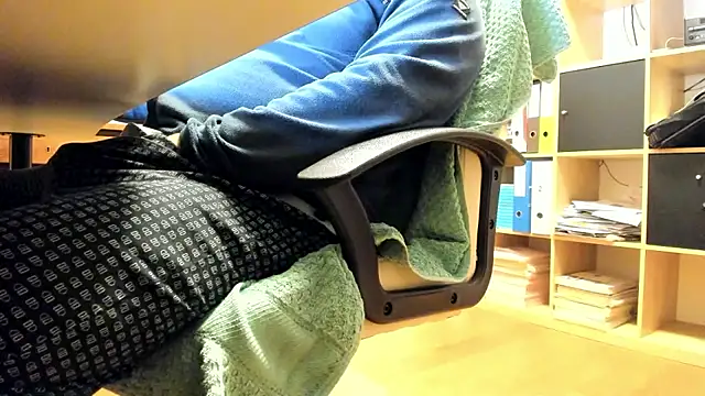 Snapshot of leccaleccafiga chatting on 01/13/26, 09:20 leccaleccafiga online show from 01/13/26, 09:20