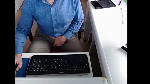 dutchpornking online show from 11/13/25, 08:02