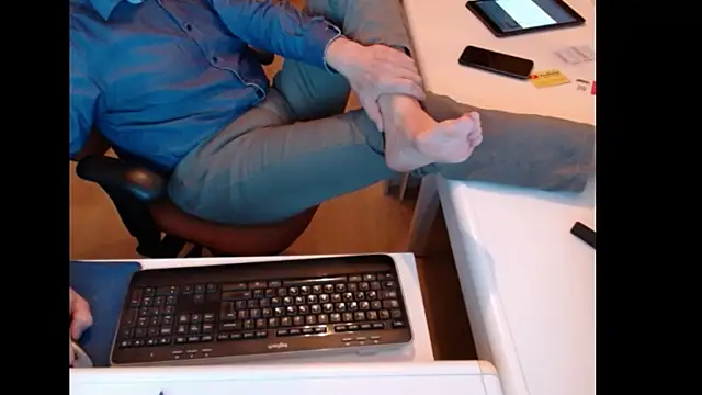 dutchpornking online show from 04/27/26, 06:39