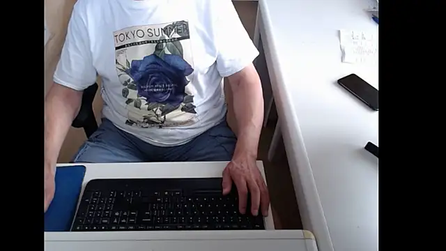 Snapshot of dutchpornking chatting on 06/10/26, 06:45 dutchpornking online show from 06/10/26, 06:45