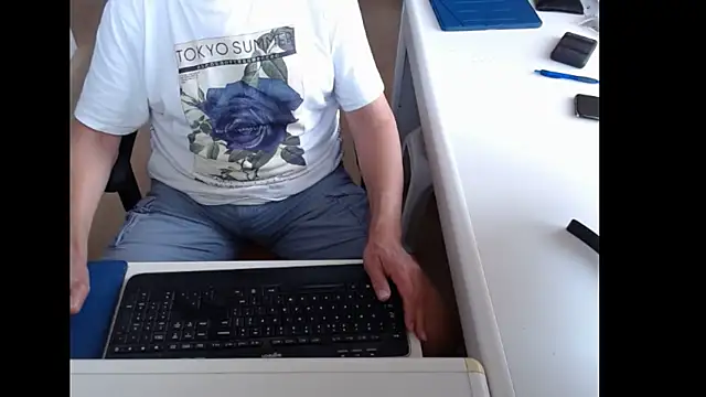 Snapshot of dutchpornking chatting on 07/10/26, 06:07 dutchpornking online show from 07/10/26, 06:07