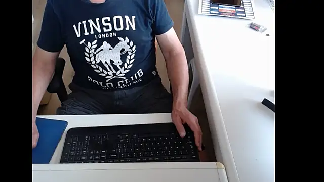 Snapshot of dutchpornking chatting on 07/16/26, 06:19 dutchpornking online show from 07/16/26, 06:19