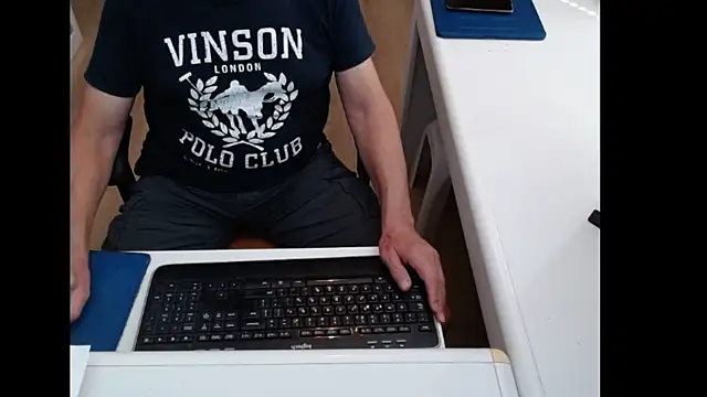 Snapshot of dutchpornking chatting on 07/20/26, 03:25 dutchpornking online show from 07/20/26, 03:25