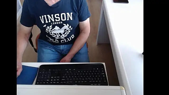 Snapshot of dutchpornking chatting on 07/29/26, 06:33 dutchpornking online show from 07/29/26, 06:33