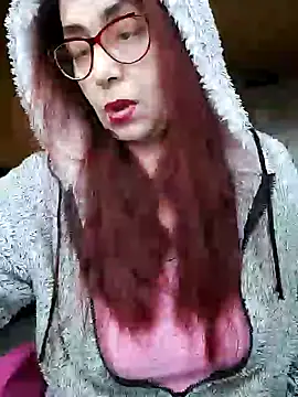 Chriss Tinaa online show from 02/08/25, 06:33