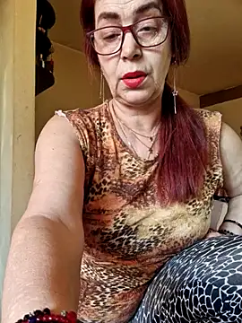 Chriss Tinaa online show from 05/06/26, 04:30