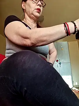 Chriss Tinaa online show from 05/19/26, 04:30