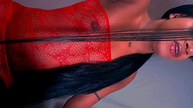 Snapshot of mia_ts_sex chatting on 03/21/25, 08:17 mia ts sex online show from 03/21/25, 08:17