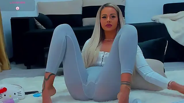 Snapshot of MelanieLexxx chatting on 01/06/25, 05:49 MelanieLexxx online show from 01/06/25, 05:49