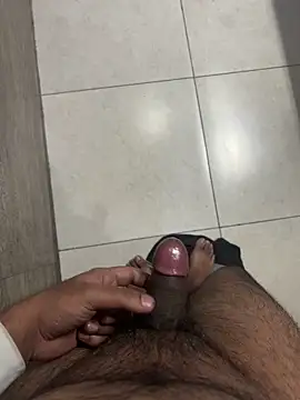 luciferdxm5 online show from 11/15/25, 04:10