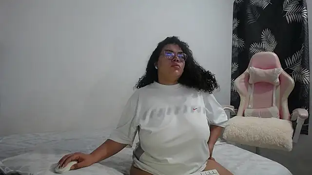 mabigomez00 online show from 02/26/26, 09:19