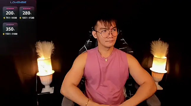 Snapshot of 000batman000 chatting on 02/28/25, 01:03 000batman000 online show from 02/28/25, 01:03